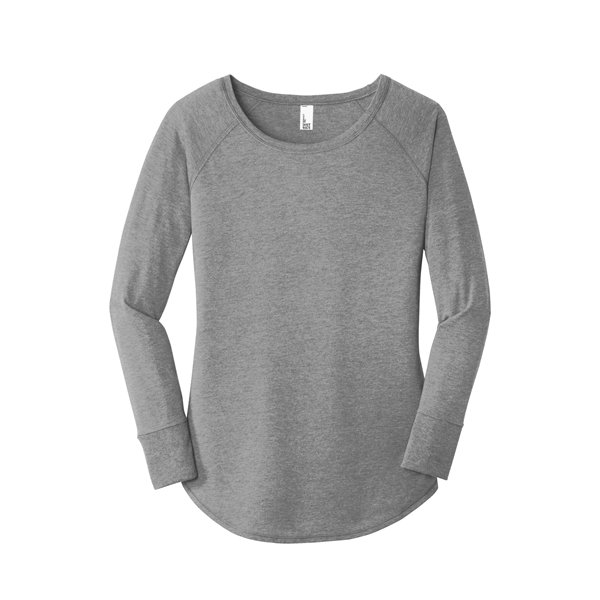 District ® Women’s Perfect Tri Long Sleeve Tunic Teegrey District ® Women’s Perfect Tri Long Sleeve Tunic Tee