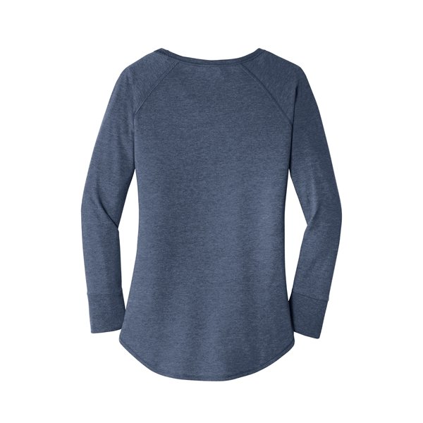 District ® Women’s Perfect Tri Long Sleeve Tunic Teenavyb District ® Women’s Perfect Tri Long Sleeve Tunic Tee