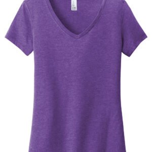 District woman v-neck purple tee